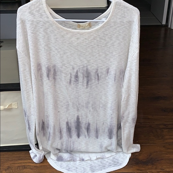 Altar’d State Sweater - Picture 1 of 2